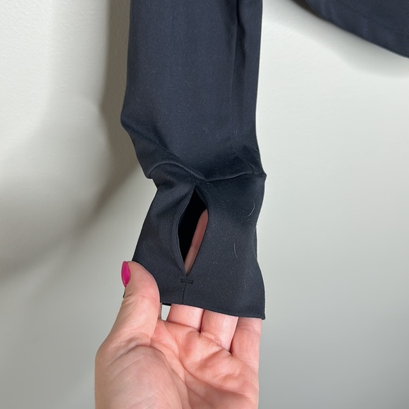 Constantly Varied Gear CVG Black Cropped Hoodie Sweatshirt Sz XS! - Picture 3 of 8